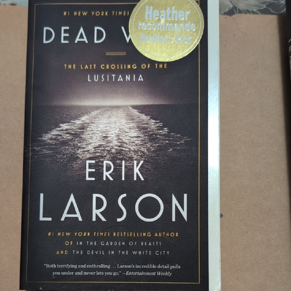Dead Wake by Erik Larson Book